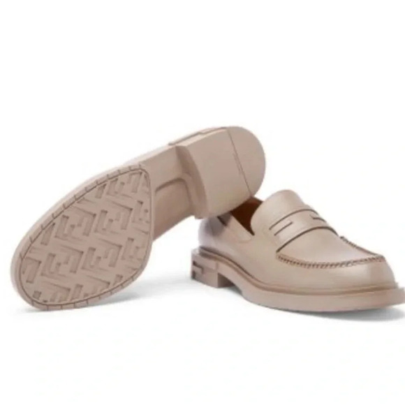 FENDI FRAME LOAFER BEIGE/GREY FF BAGUETTE LOGO SZ UK9/EU 40/US 10 NEW SEASON! - Picture 1 of 8